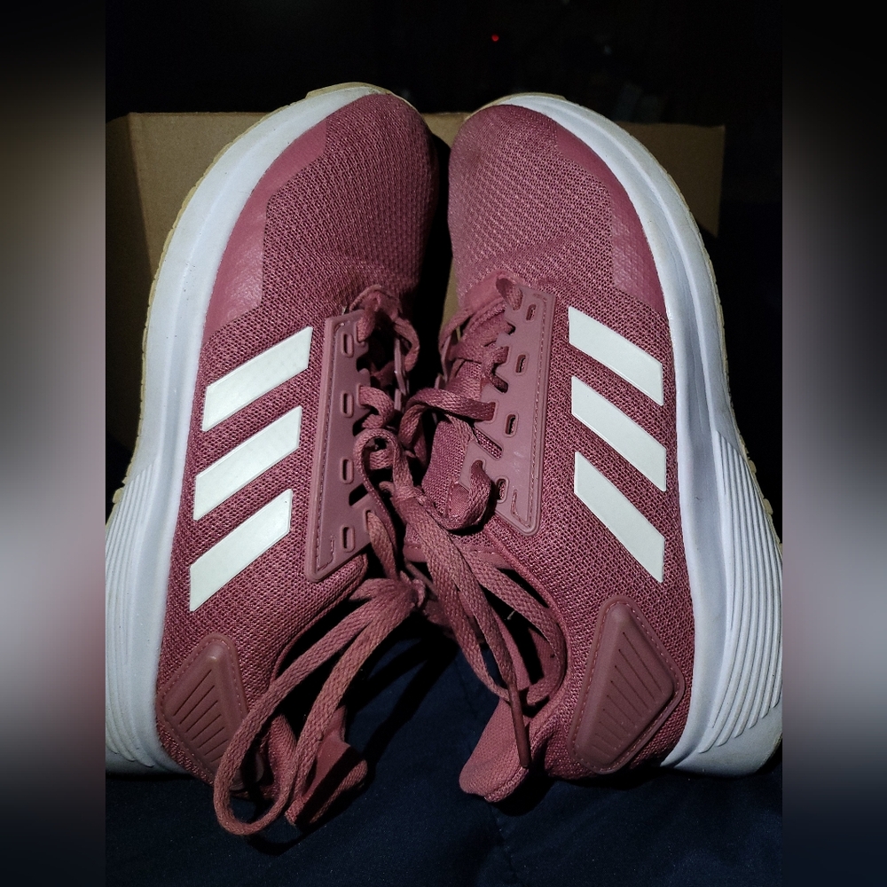 💥🚛4.99 Shipping 🚛💥Adidas Women's
